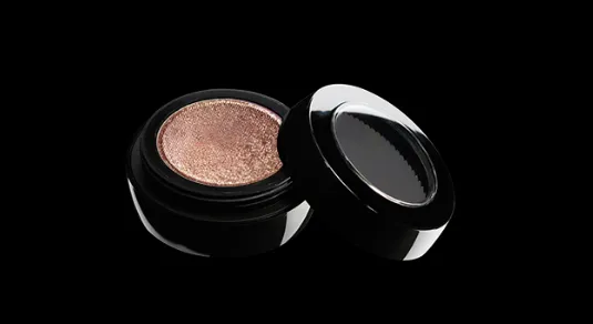 577 FUTURISTIC  EYESHADOW