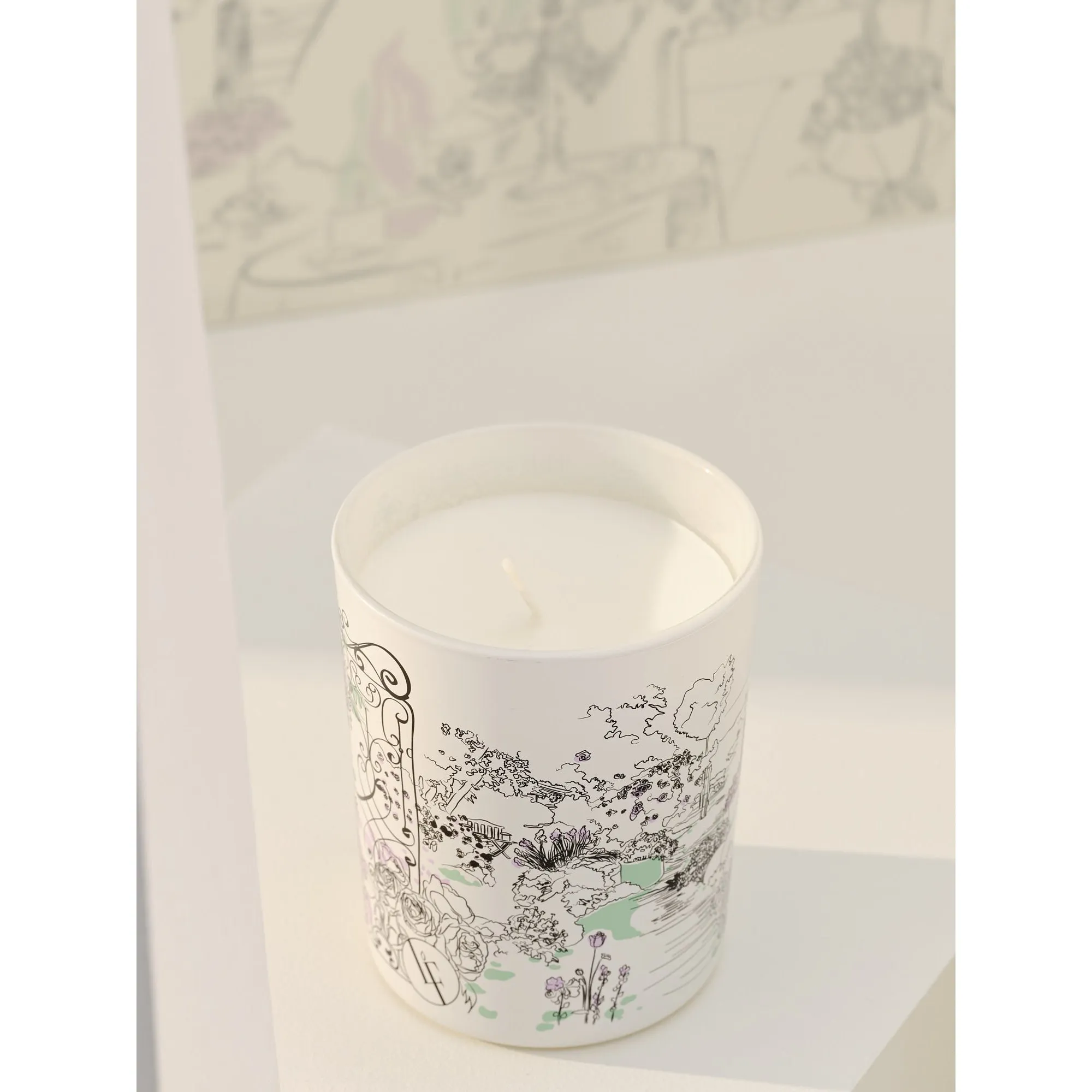 La Francaise Bougies Scented 180 g Candle - Romantic Garden (7251)