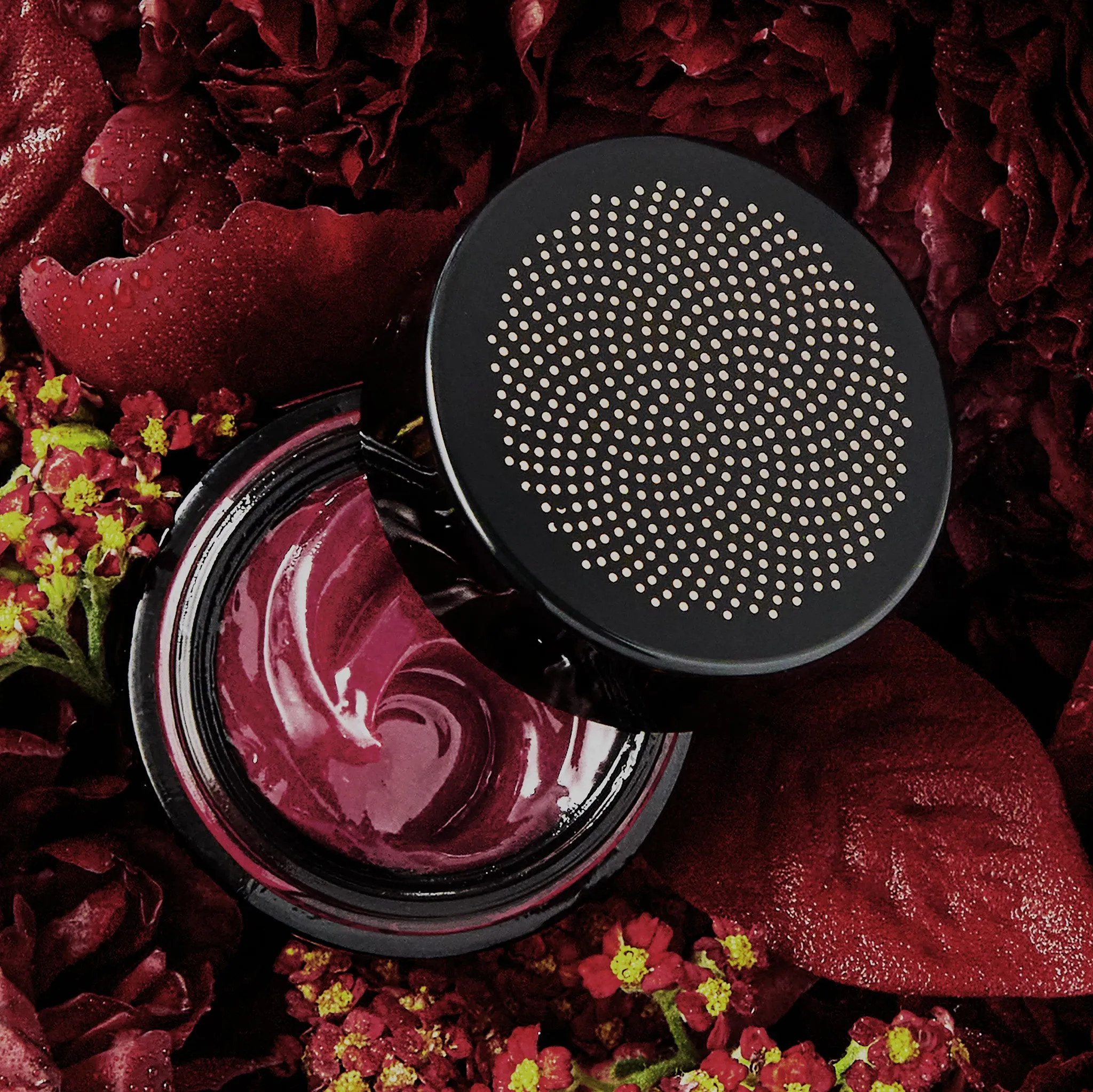 Moisture Lock Glossy Balm