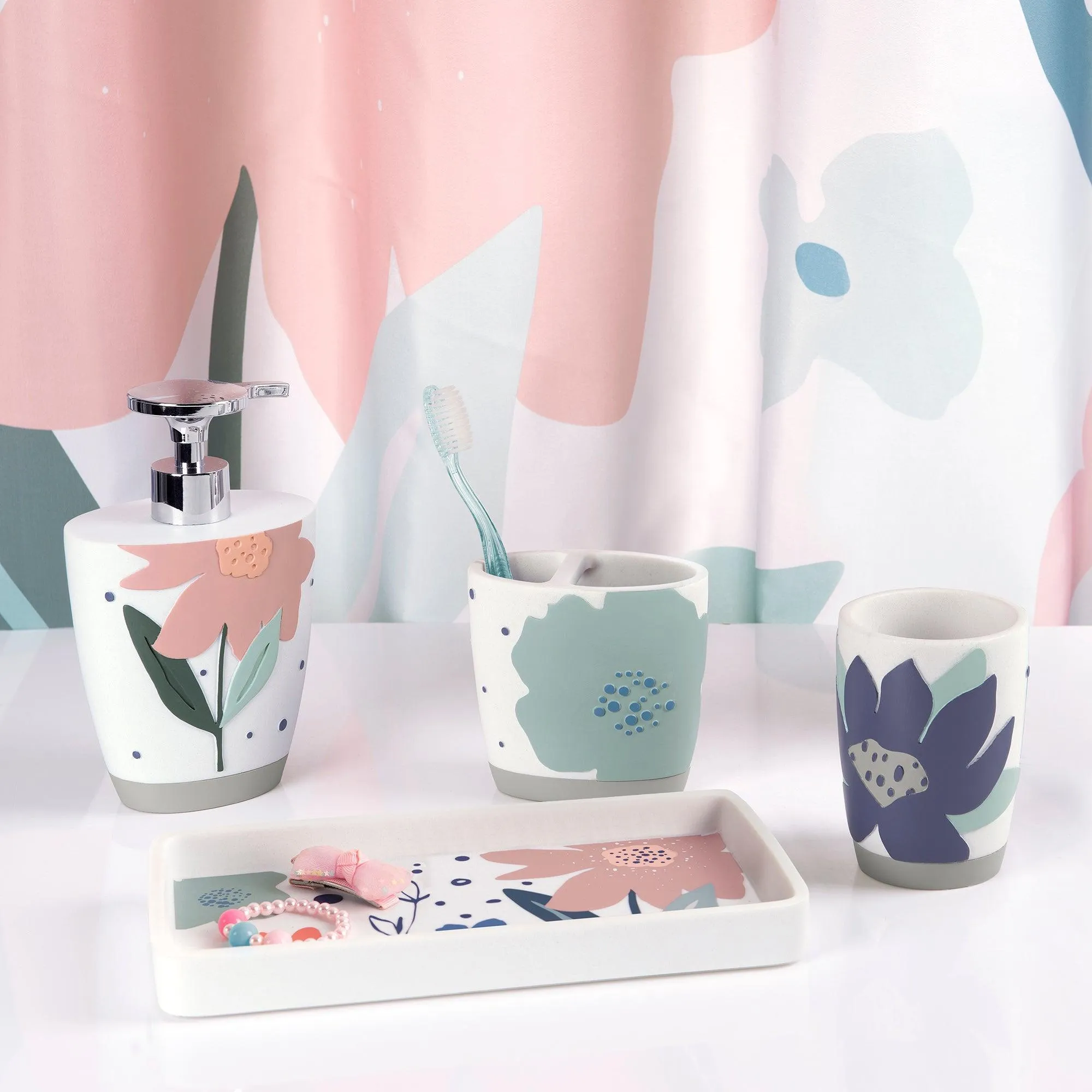 Summer Flower 4-Piece Bathroom Accessory Set